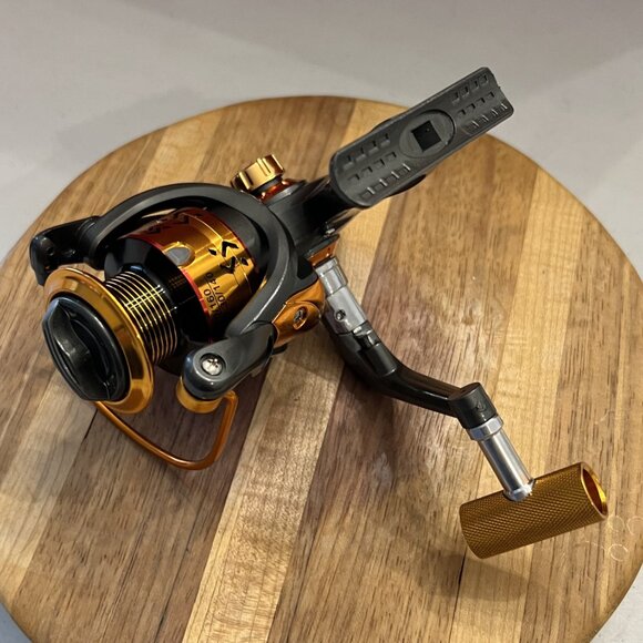 Brand New ST4000 Model Fishing Reel by Popular Brand Sougayilang - Picture 5 of 16